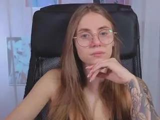 annastark from CamSoda