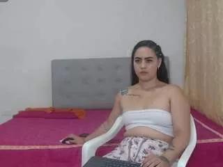 anthonelaaqueen from CamSoda is Freechat