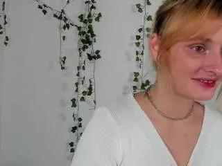 ariana-sunset from CamSoda is Freechat