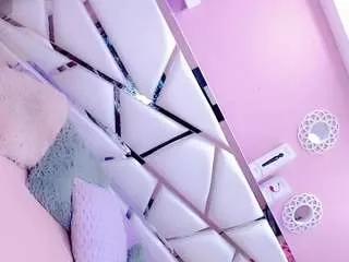 ariia-janee from CamSoda is Freechat
