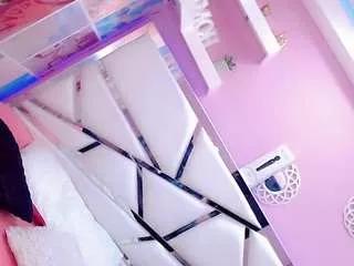 ariia-janee from CamSoda is Freechat
