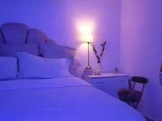azaleiia from CamSoda