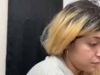 babydxll from CamSoda is Freechat