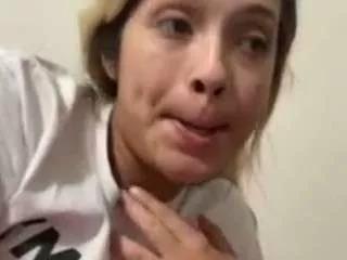 babydxll from CamSoda