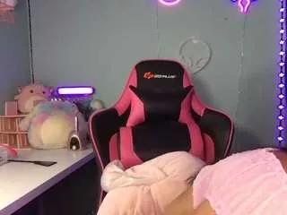 barbiegirlyy from CamSoda