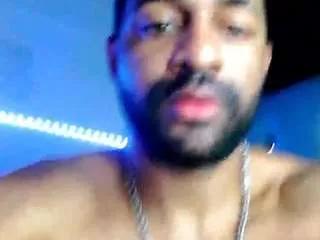 bbcblackhot33 from CamSoda