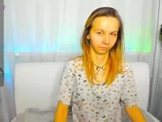 Beellami from CamSoda