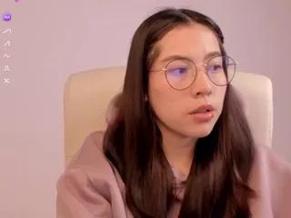bubble-gum from CamSoda