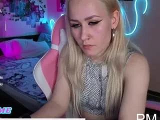 bunnyoflovess from CamSoda is Freechat