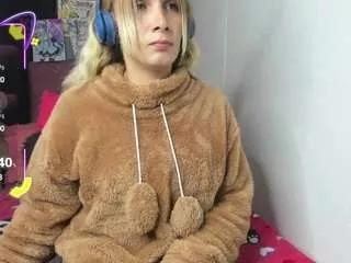 bunnyy26 from CamSoda
