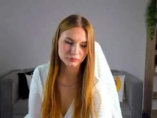 candylure from CamSoda is Freechat