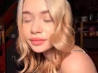clovercrammer from CamSoda is Freechat