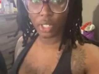 darkbrownin14 from CamSoda is Freechat