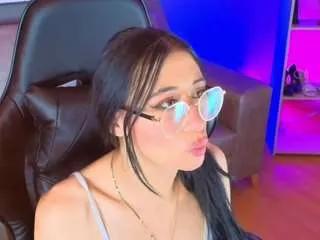 deepanaladdict from CamSoda