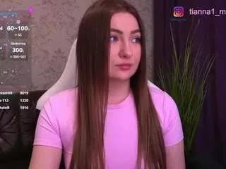 diamond-di from CamSoda is Freechat