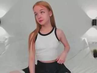 earthadenley from CamSoda is Freechat