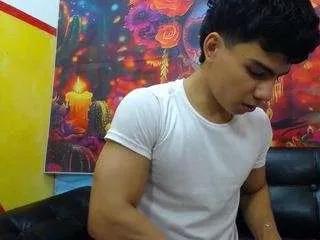 eddiebakers from CamSoda