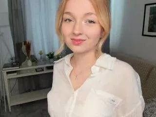 edinacroswell from CamSoda is Freechat