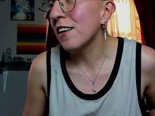edwardtrans17 from CamSoda is Freechat