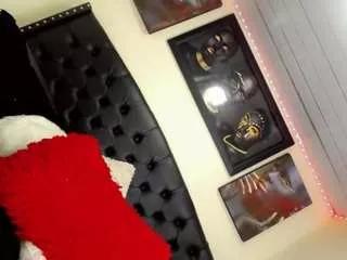 eemily3 from CamSoda is Freechat