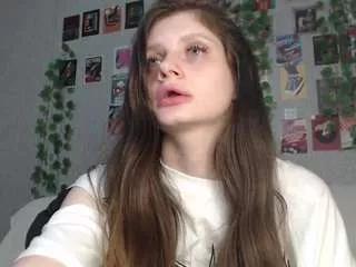 effie18 from CamSoda is Freechat