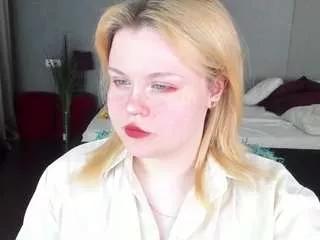 elielee from CamSoda