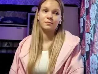 elishalaverdure from CamSoda is Freechat