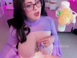 ellenmeow from CamSoda