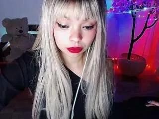 emerald00 from CamSoda