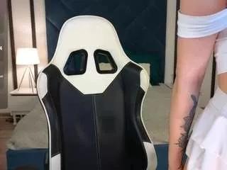 emilyhilll from CamSoda is Freechat