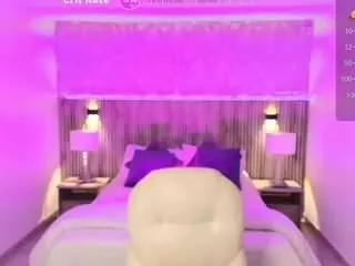emilyy-kors from CamSoda is Freechat