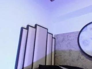 emmaa-greyy from CamSoda is Freechat