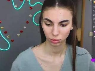 emmigreen from CamSoda