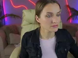 emmyskyy from CamSoda is Freechat