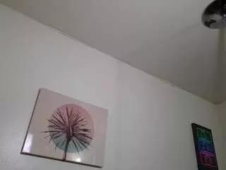 explicitshaybaby from CamSoda is Freechat