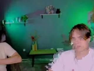 fin-fire from CamSoda is Freechat