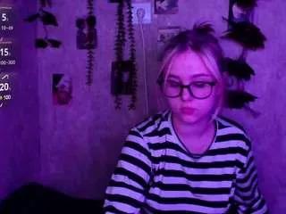 helen-drums from CamSoda is Freechat