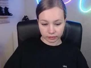 holly95love from CamSoda