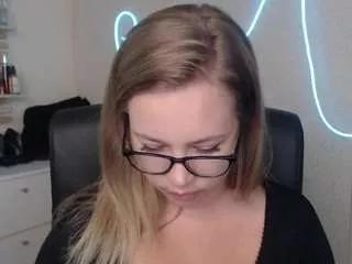 holly95love from CamSoda is Freechat