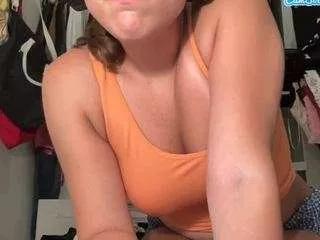 honey369 from CamSoda is Freechat