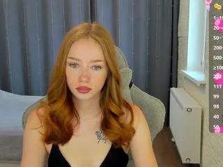 hotmia19 from CamSoda is Freechat