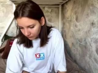 i-love-your-car from CamSoda is Freechat