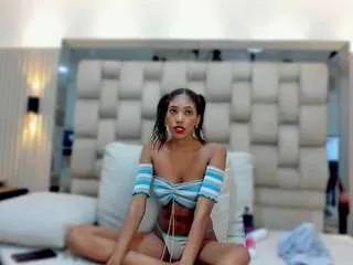 ikia-lopezz from CamSoda is Freechat