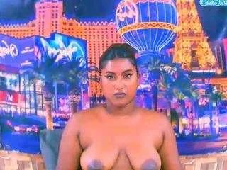 indianchocolatepie from CamSoda is Freechat