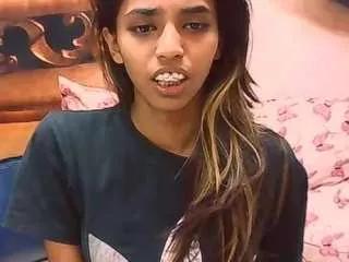 indiansexyslender from CamSoda