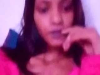 indiantia24 from CamSoda