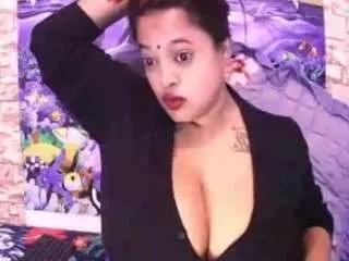 indianval from CamSoda