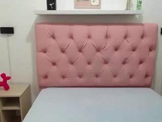 isabela-lopezz from CamSoda is Freechat