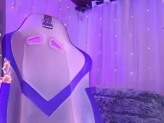 issamonterrey from CamSoda is Freechat