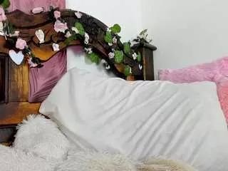 ivy-moonn from CamSoda is Freechat